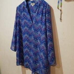 Long blue blouse